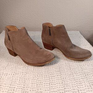 READ! Lucky Brand women's perforated suede leather double zipper ankle booties